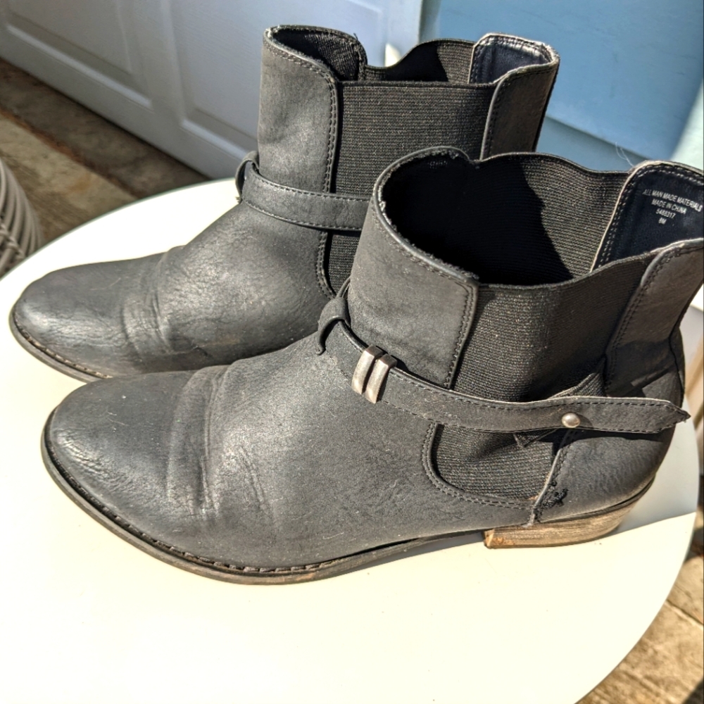 Diba booties